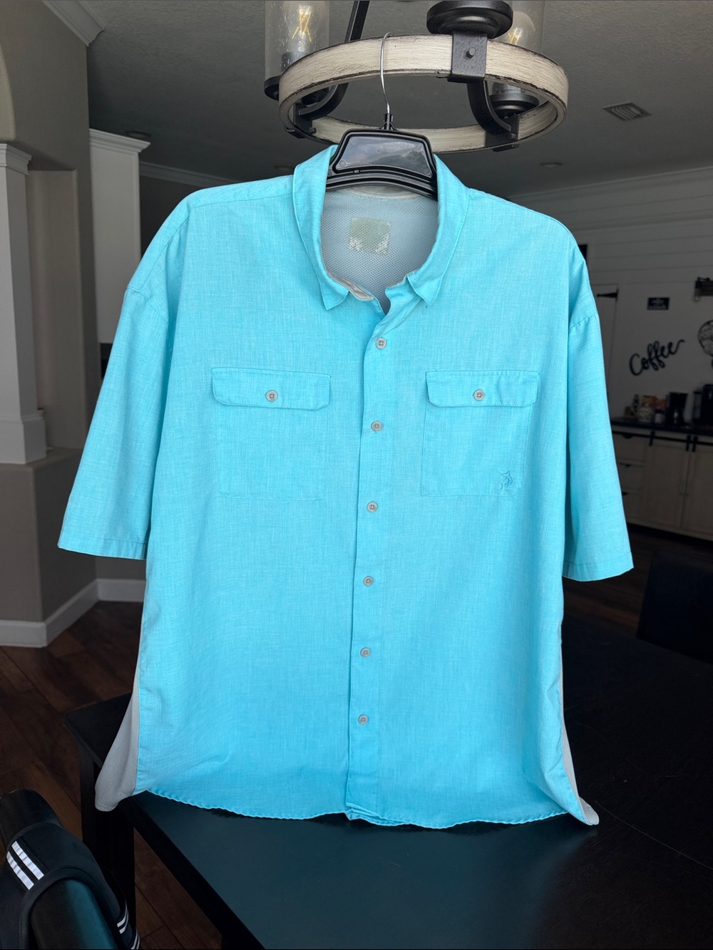 Reel Legends Men's Short-Sleeve Button-Down Shirt in Turquoise Blue